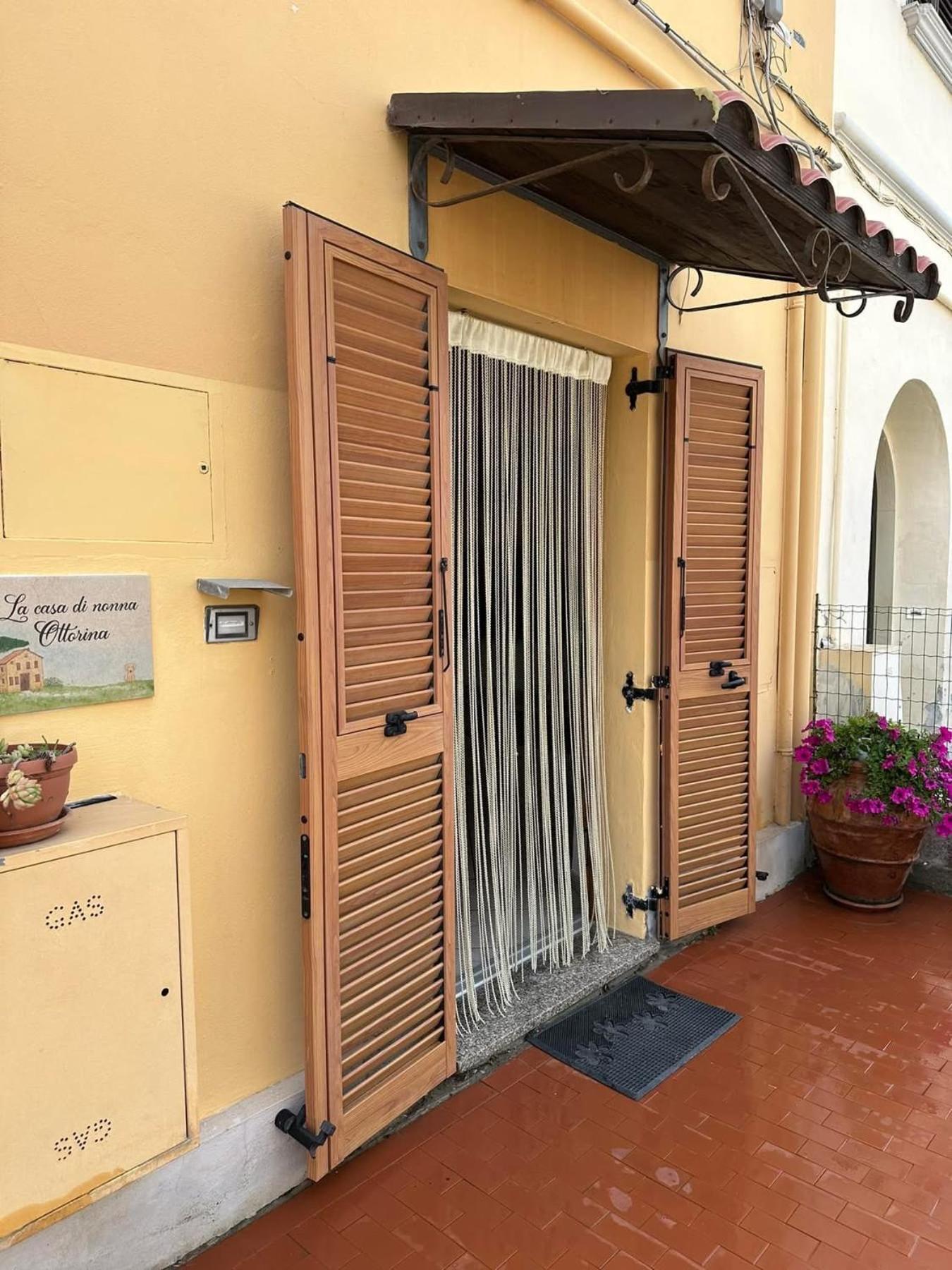 La Casa Di Nonna Ottorina Apartment Venturina Terme Ngoại thất bức ảnh